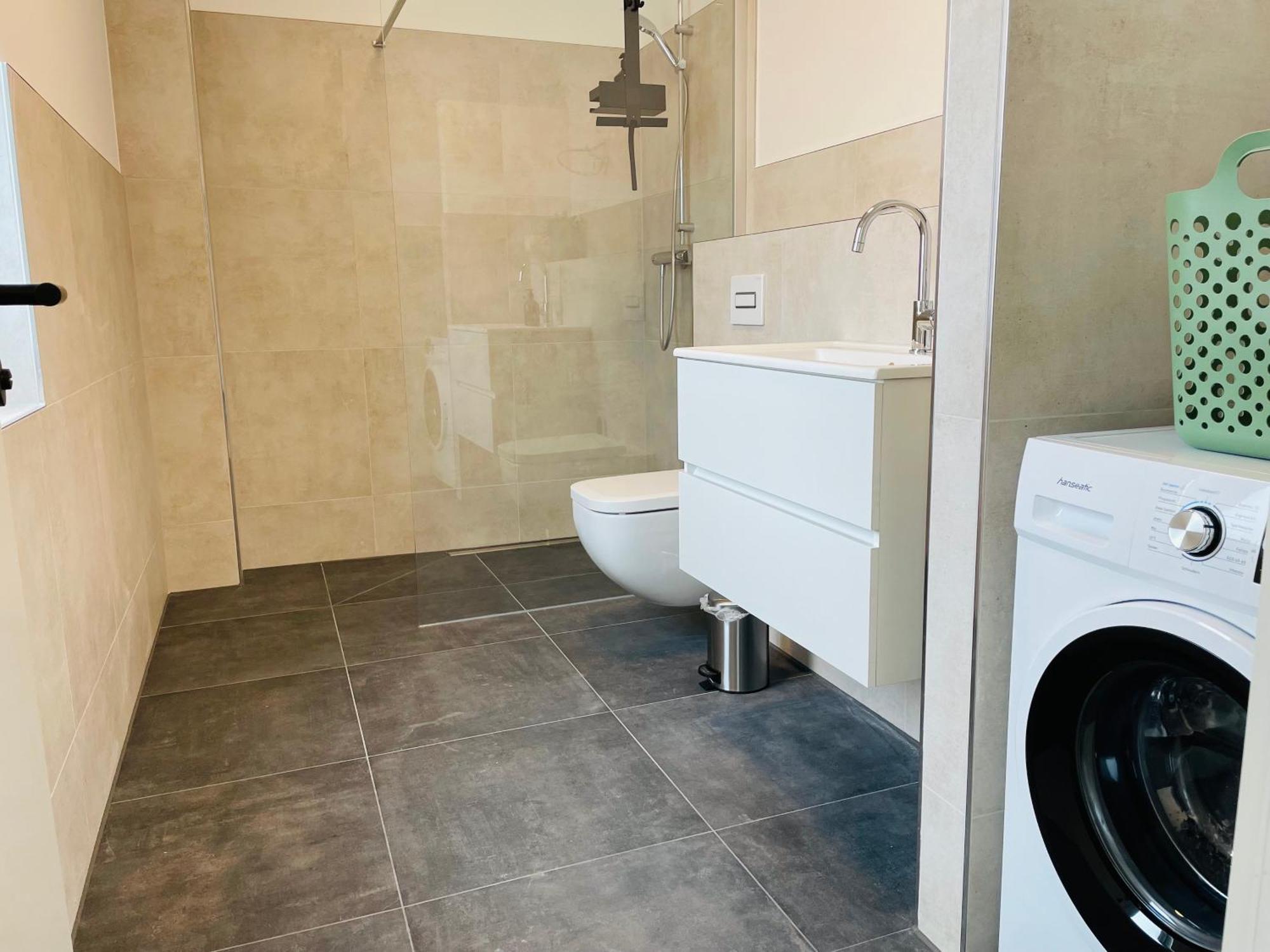 Lightplace - Moderne Apartments In Braunschweig - Balkon - Netflix - Am Kanal Luaran gambar