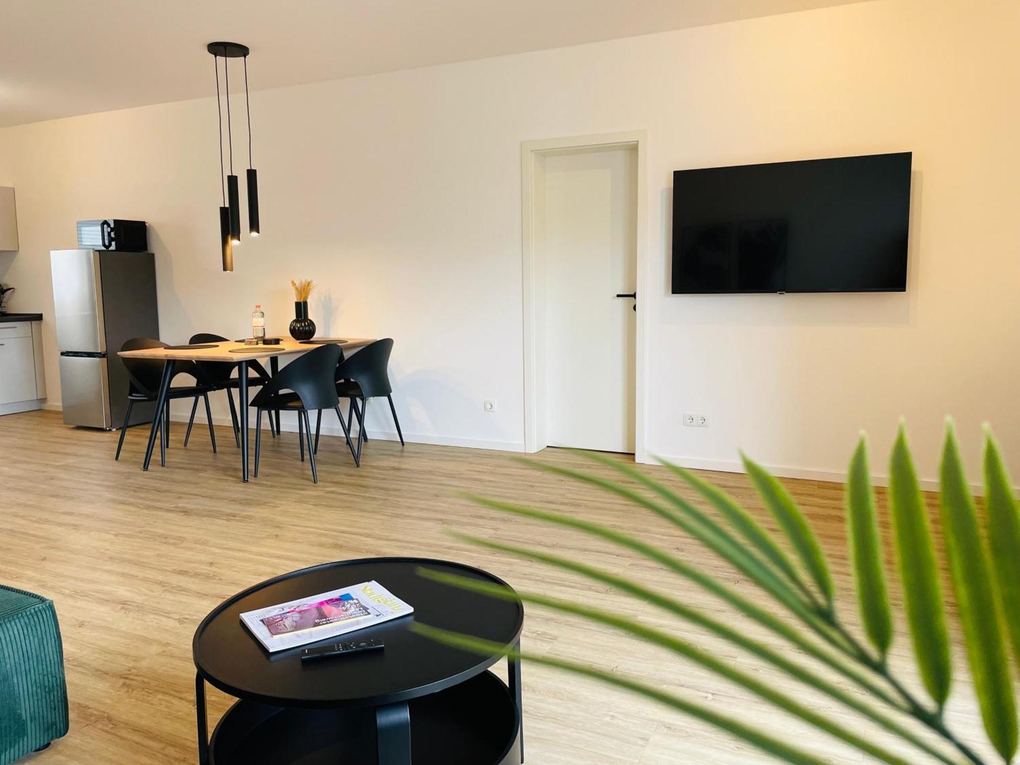 Lightplace - Moderne Apartments In Braunschweig - Balkon - Netflix - Am Kanal Luaran gambar