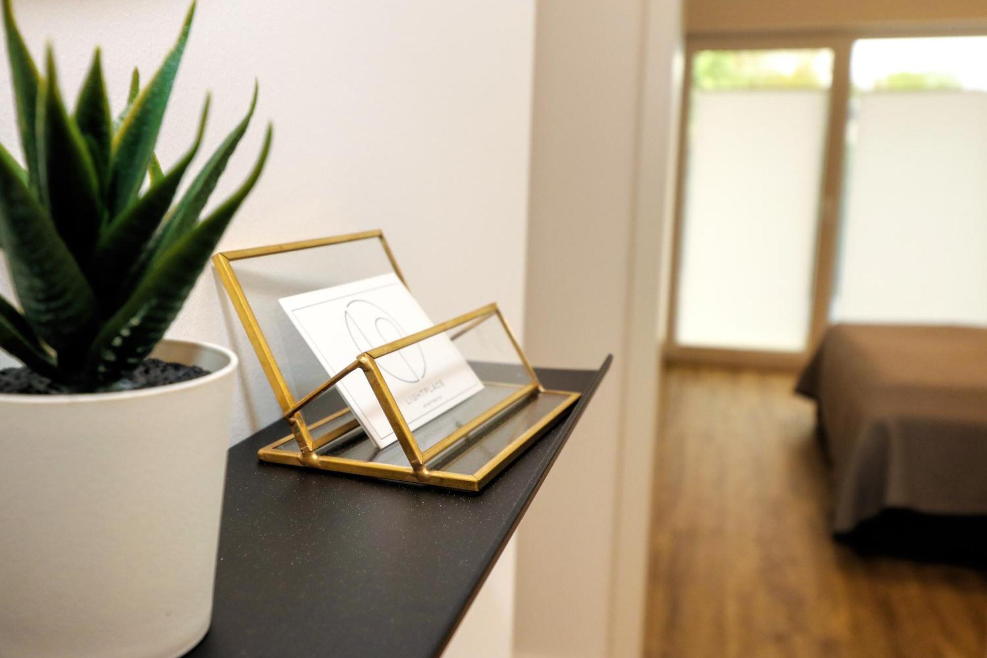 Lightplace - Moderne Apartments In Braunschweig - Balkon - Netflix - Am Kanal Luaran gambar