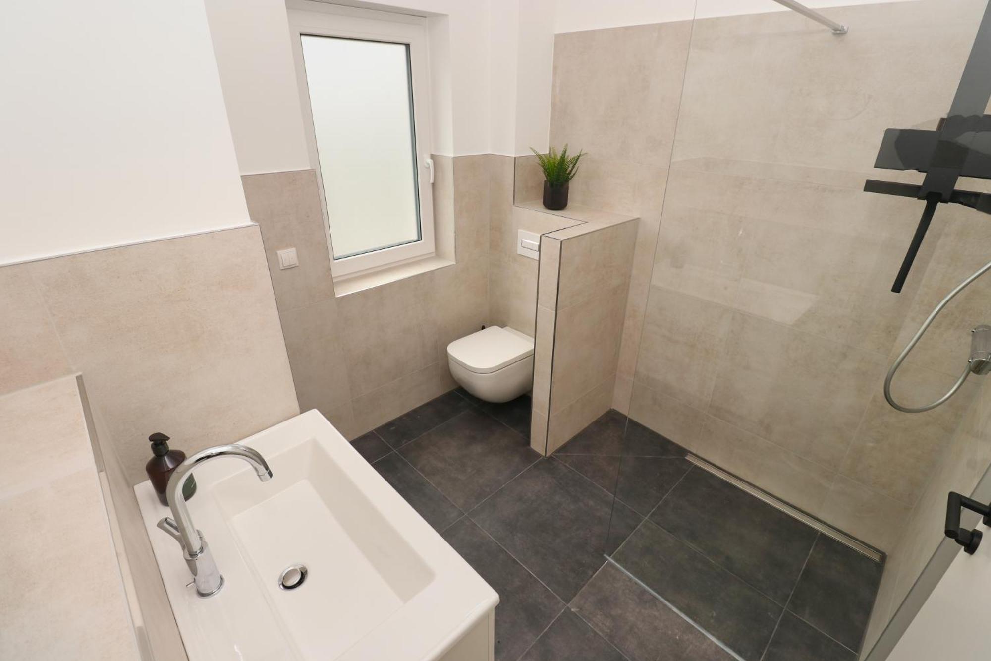 Lightplace - Moderne Apartments In Braunschweig - Balkon - Netflix - Am Kanal Luaran gambar